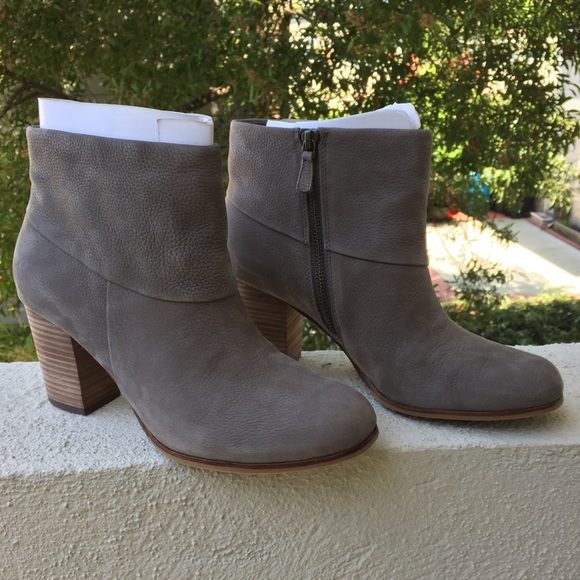 {Cole Haan} Cassidy Bootie (70mm) - Picture 3 of 7